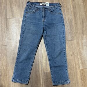 LEVI'S Classic Slim Capris - blue denim
